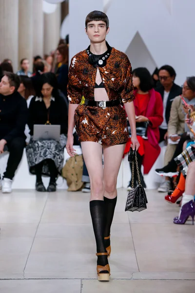 Look 20